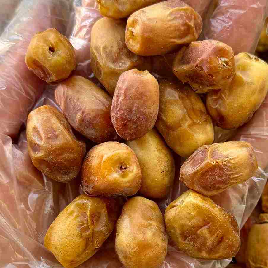 خرما زاهدی شیراز باکیفیت مناسب بازارهای مختلف و پذیرایی